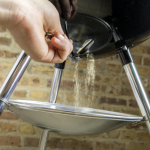 Weber Original Kettle 22-Inch Charcoal Grill - Black - 741001 - Image 5