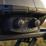 Napoleon Phantom TravelQ Pro 285X Portable Freestanding Propane Gas Grill - Matte Black - PRO285X-MK-PHM - Image 8