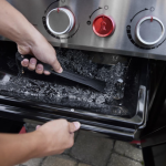 Weber Genesis SP-S-325 Special Edition Natural Gas Grill w/ Sear Zone - Stainless Steel - 1500593 - Image 4