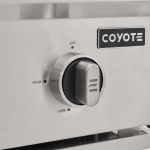 Coyote C-Series 30-in 3-Burner Natural Gas Grill - C3C30NG-FS - Image 3